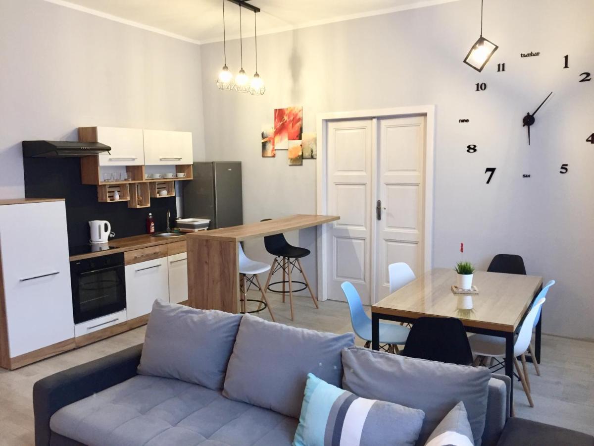 Rebel Apartament Bielsko-Biała Extérieur photo